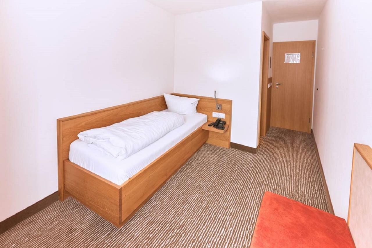 Gasthof-Hotel Pietsch Freystadt Екстер'єр фото